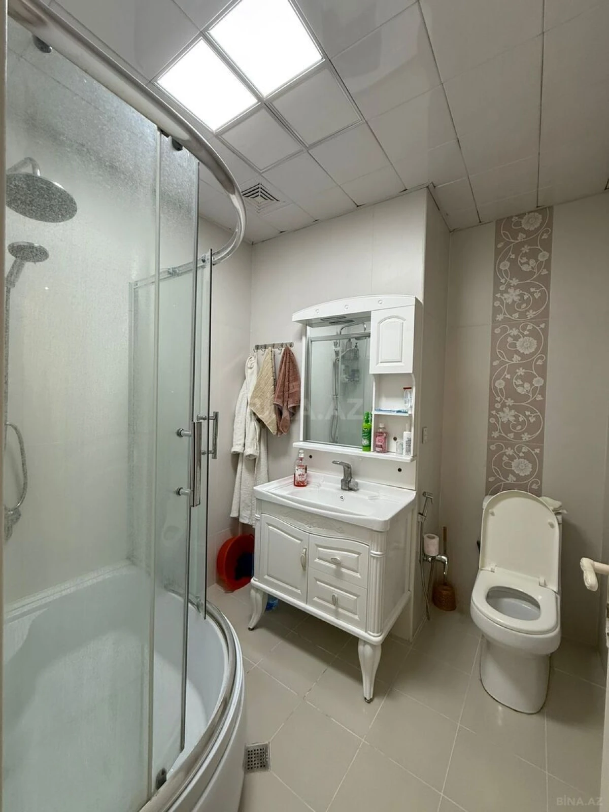 Satılır 3 otaqlı mənzil 96 m²