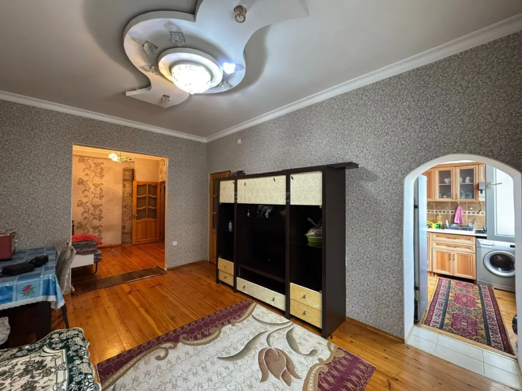 Satılır 2 otaqlı mənzil 55 m²