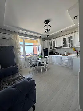 Satılır 3 otaqlı mənzil 122 m²
