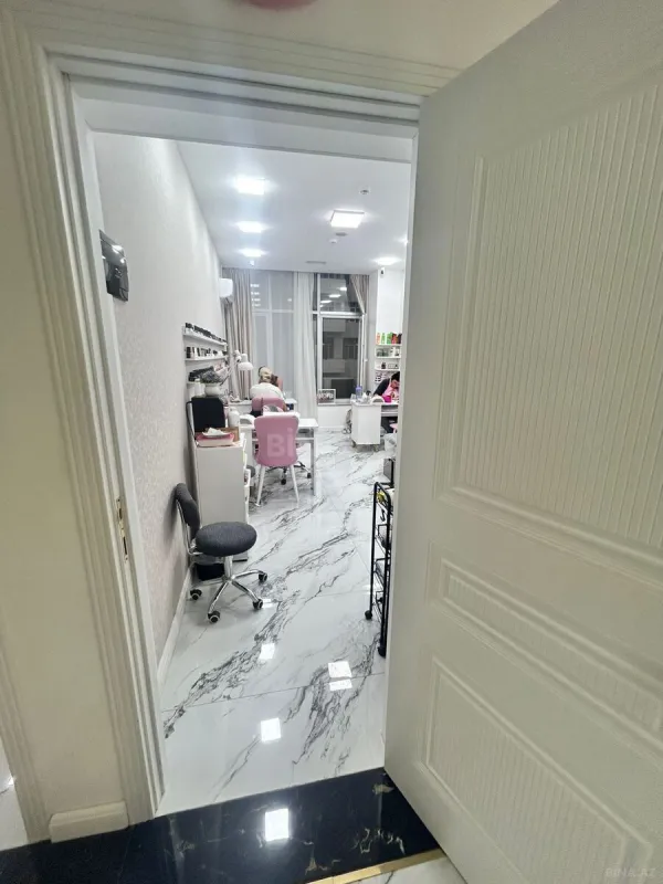 Kirayə verilir obyekt 370 m²