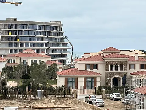 Satılır 9 otaqlı həyət evi 460 m²