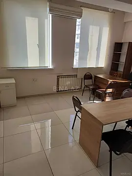 Kirayə verilir 1 otaqlı ofis 25 m²