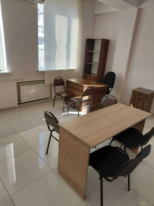 Kirayə verilir 1 otaqlı ofis 25 m²