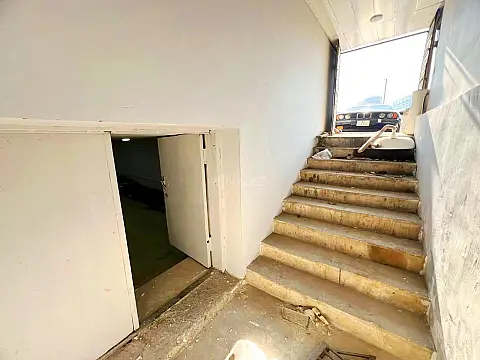 Kirayə verilir obyekt 115 m²