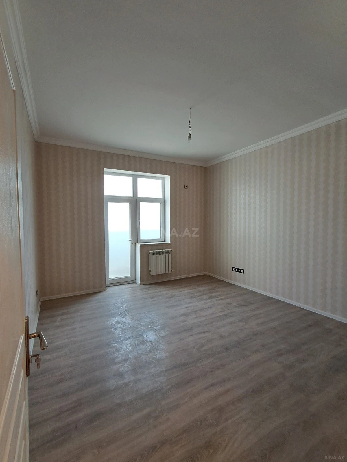 Satılır 2 otaqlı mənzil 58 m²
