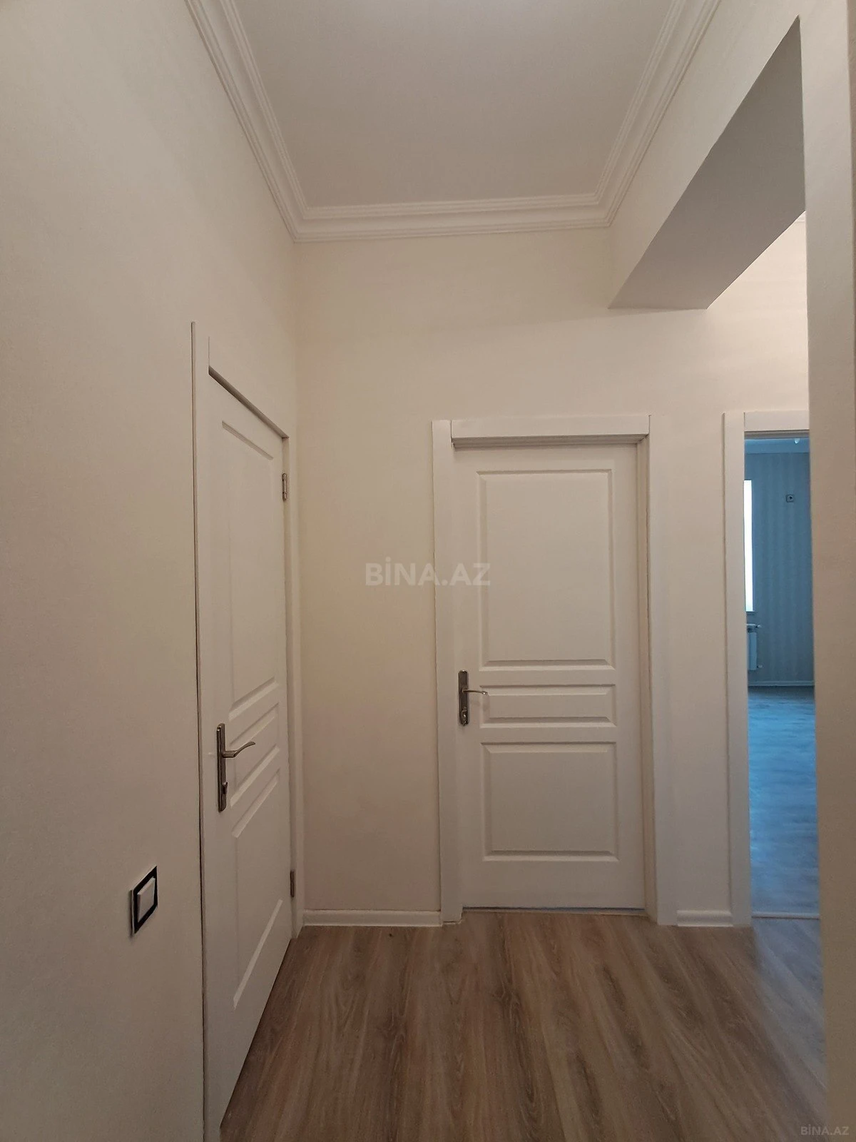 Satılır 2 otaqlı mənzil 58 m²