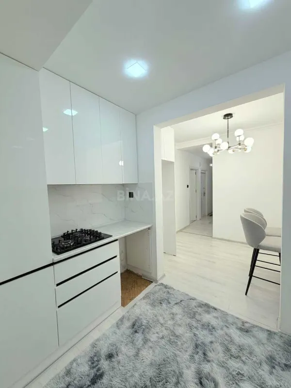 Satılır 2 otaqlı mənzil 62 m²
