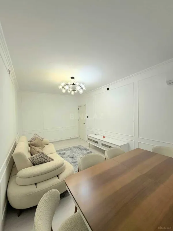 Satılır 2 otaqlı mənzil 62 m²