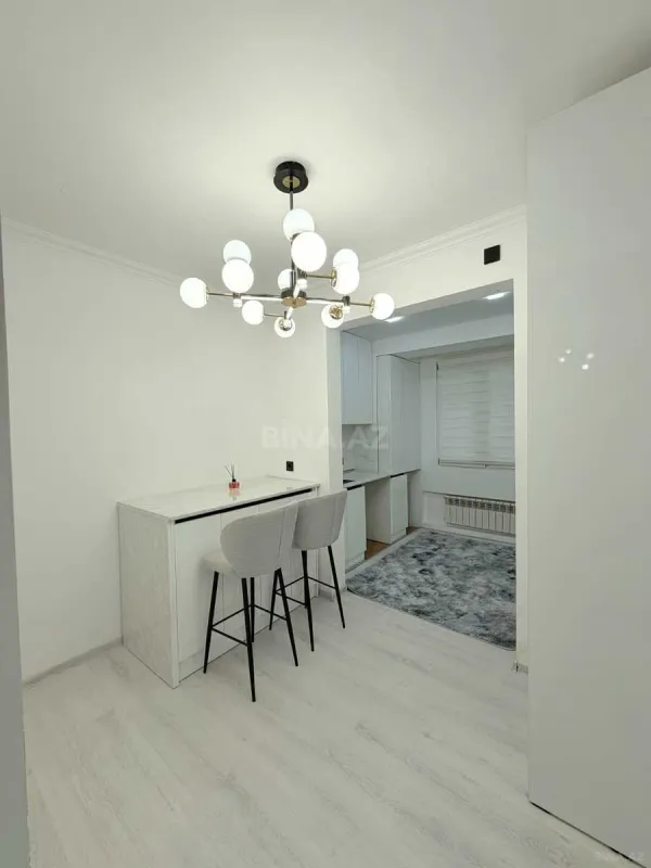 Satılır 2 otaqlı mənzil 62 m²