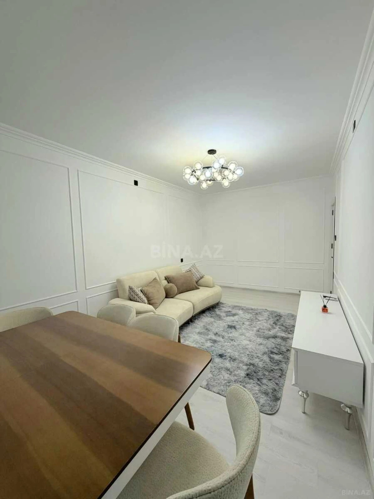 Satılır 2 otaqlı mənzil 62 m²