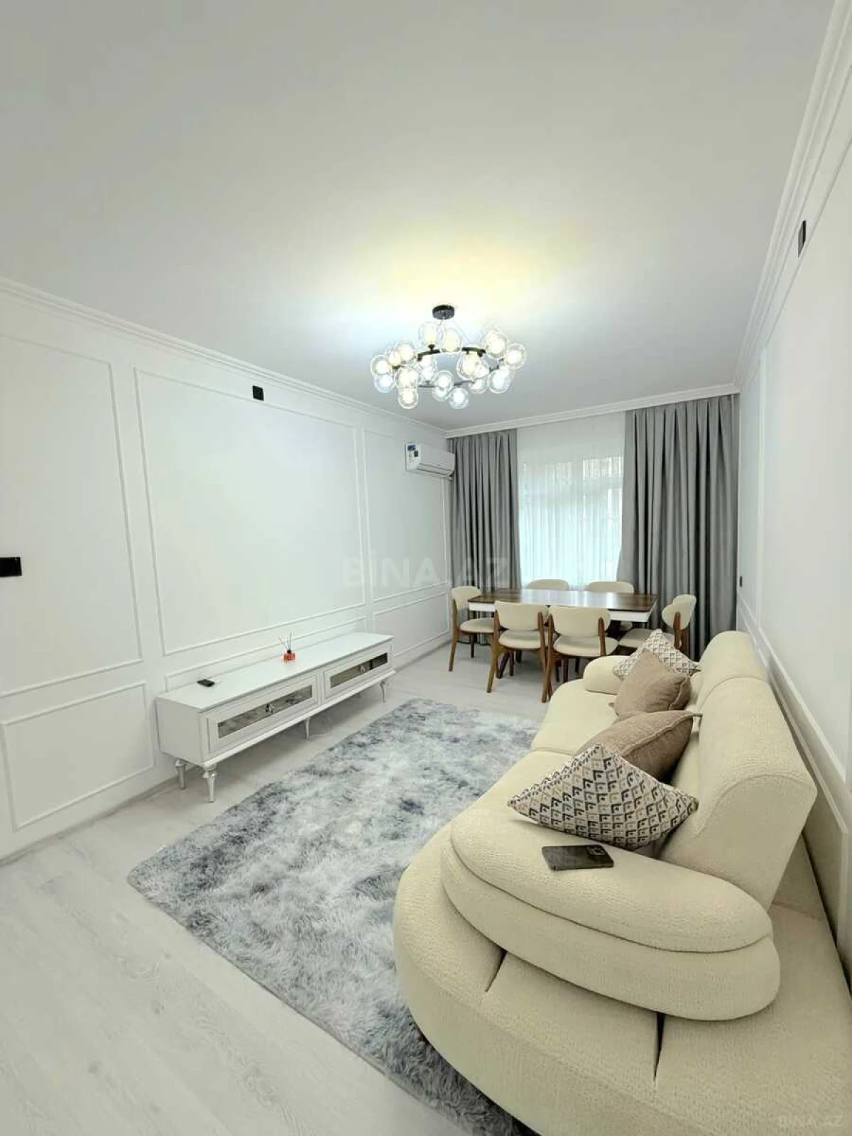 Satılır 2 otaqlı mənzil 62 m²