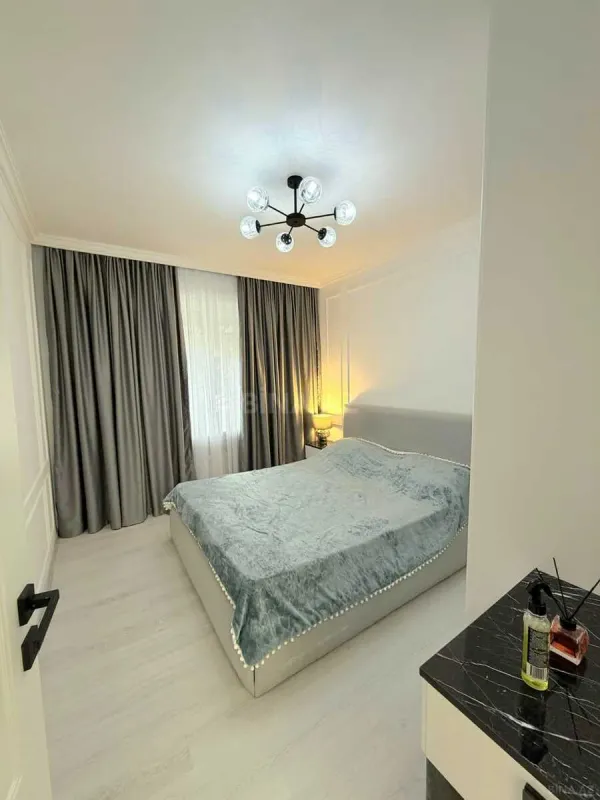 Satılır 2 otaqlı mənzil 62 m²
