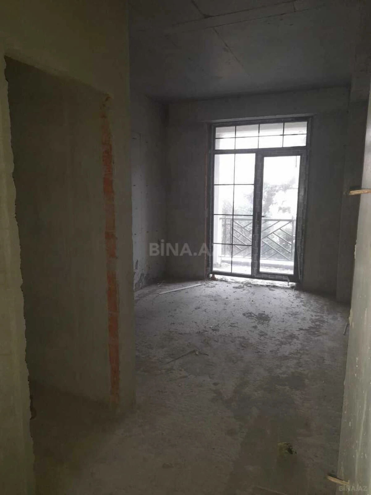 Satılır 3 otaqlı mənzil 138 m²