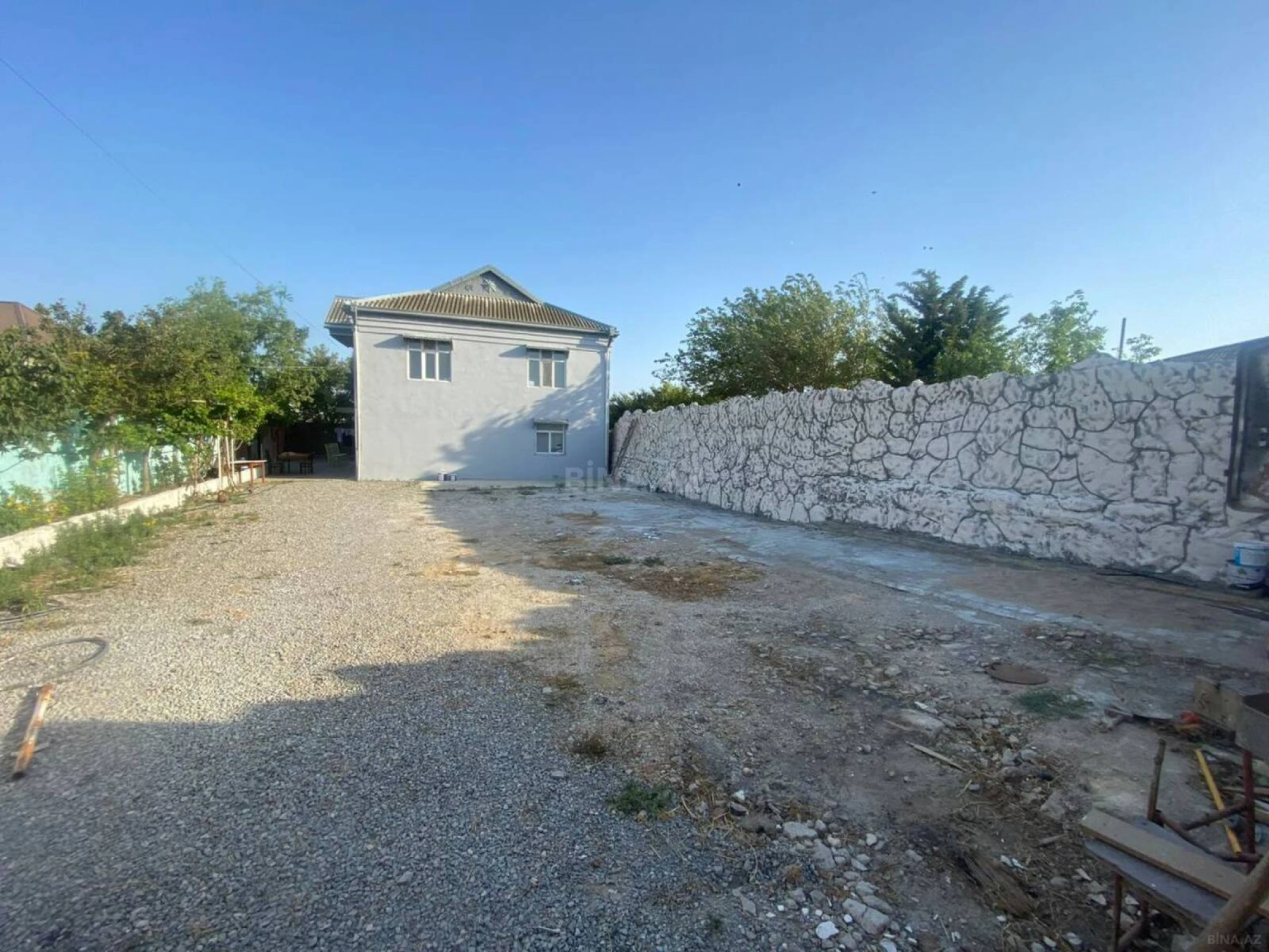 Satılır 6 otaqlı həyət evi 220 m²