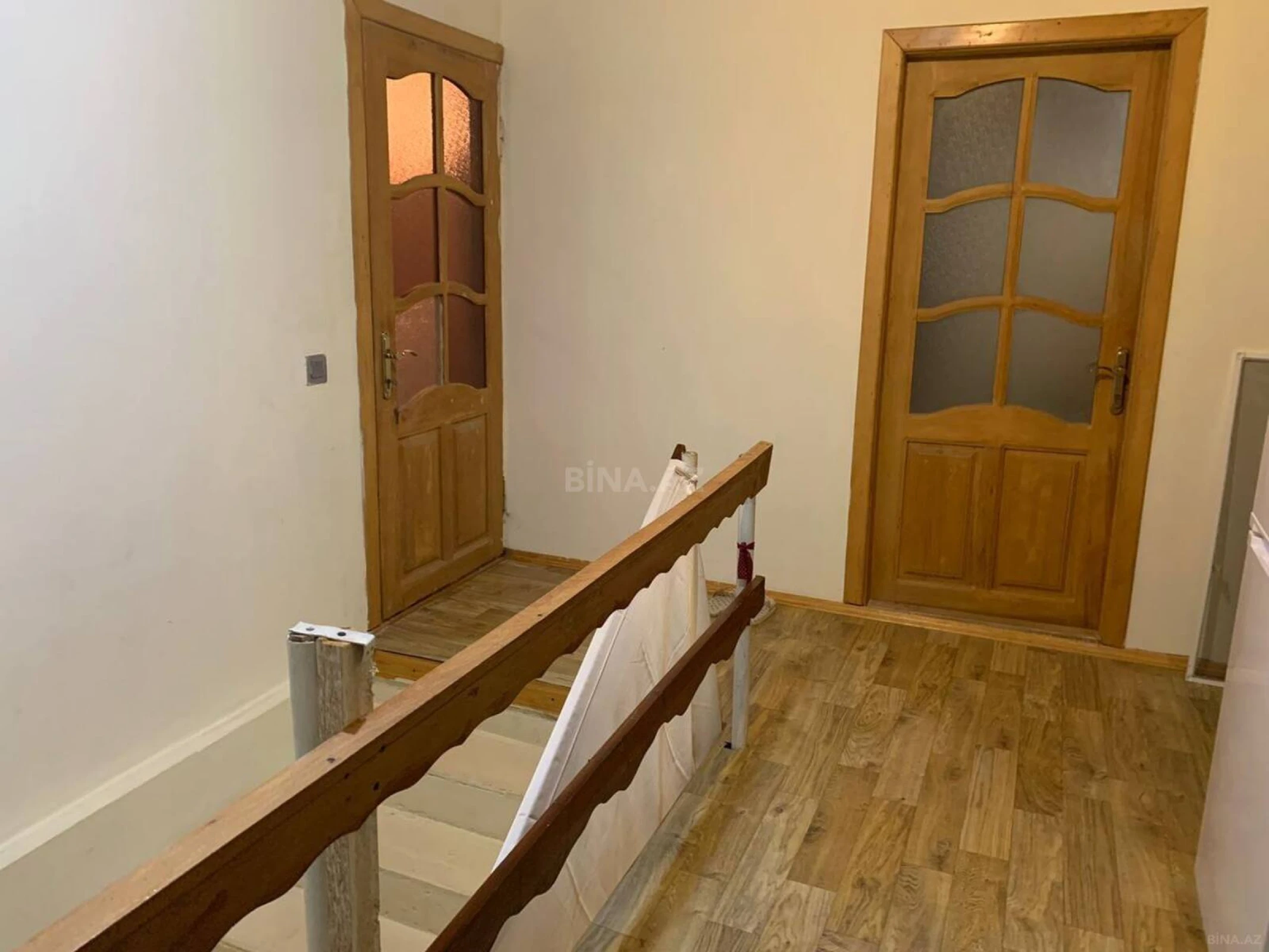 Satılır 6 otaqlı həyət evi 220 m²