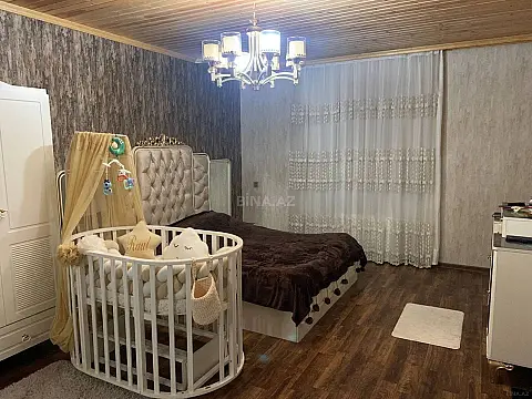 Satılır 6 otaqlı həyət evi 220 m²