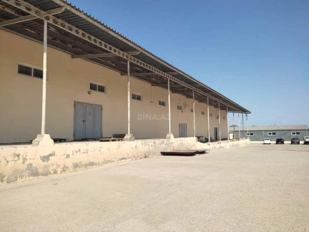 Kirayə verilir obyekt 1700 m²