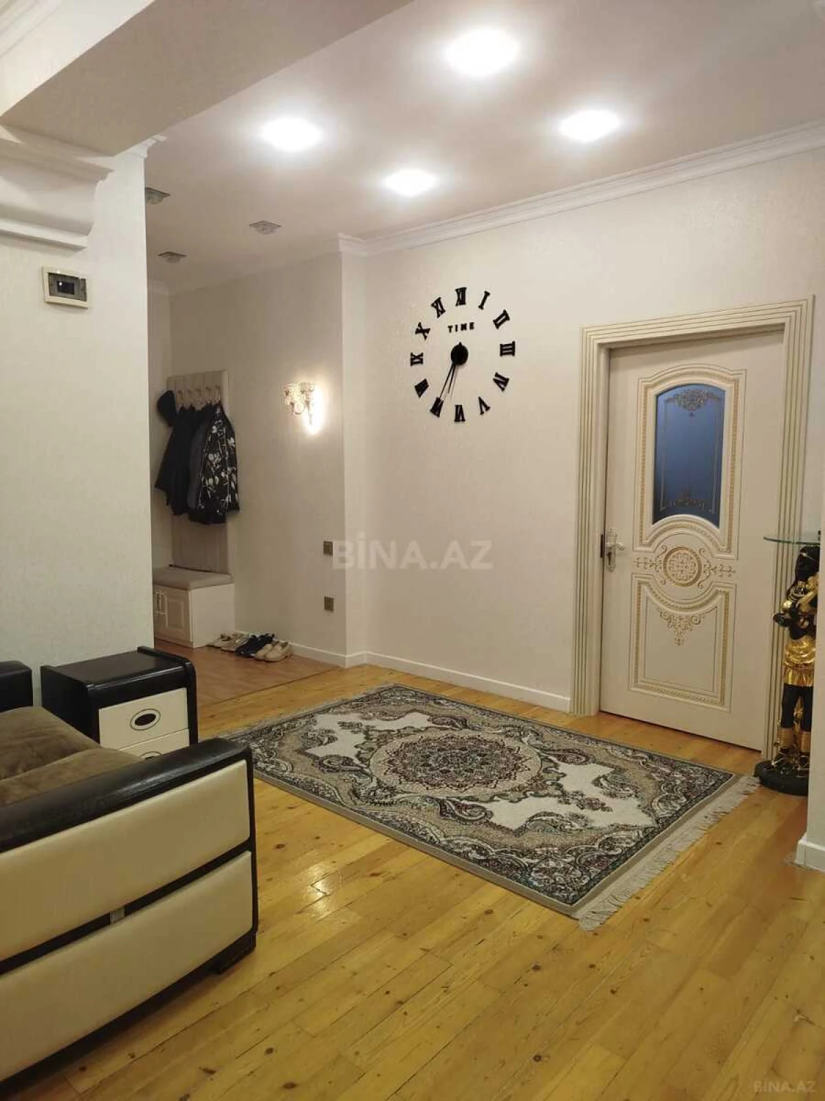 Satılır 3 otaqlı mənzil 120 m²