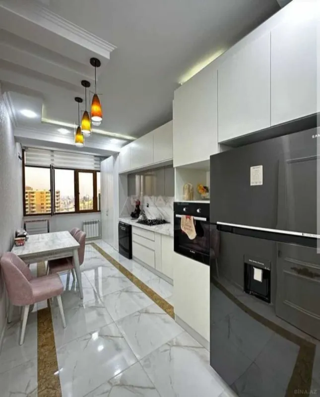 Satılır 2 otaqlı mənzil 101 m²