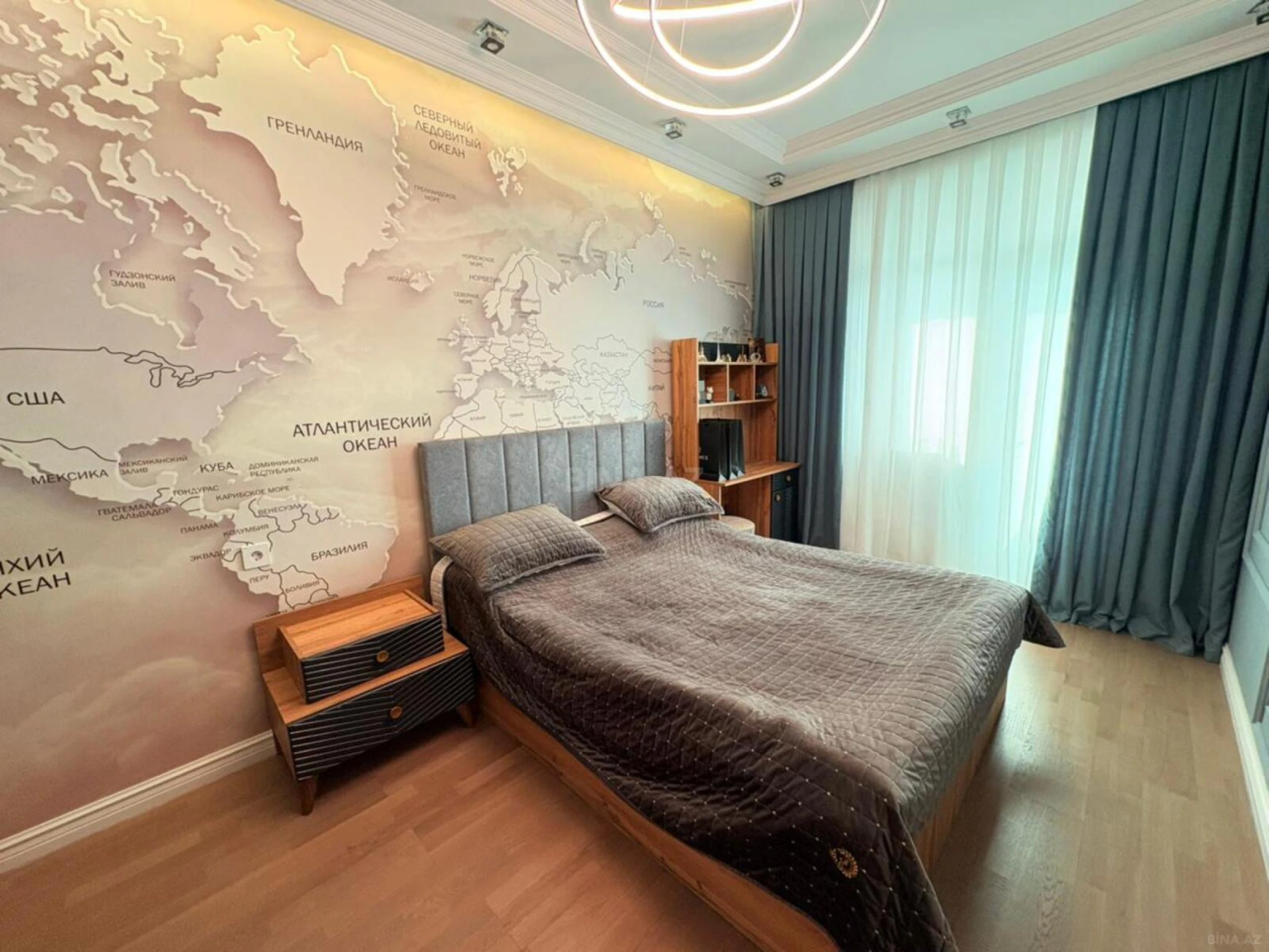 Satılır 3 otaqlı mənzil 181 m²