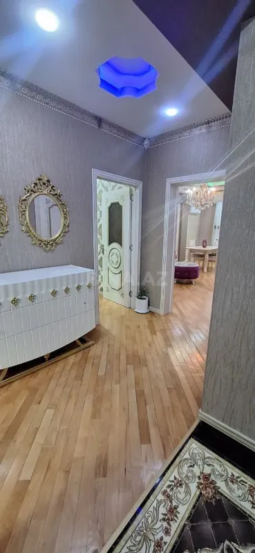 Kirayə verilir 2 otaqlı mənzil 86 m²