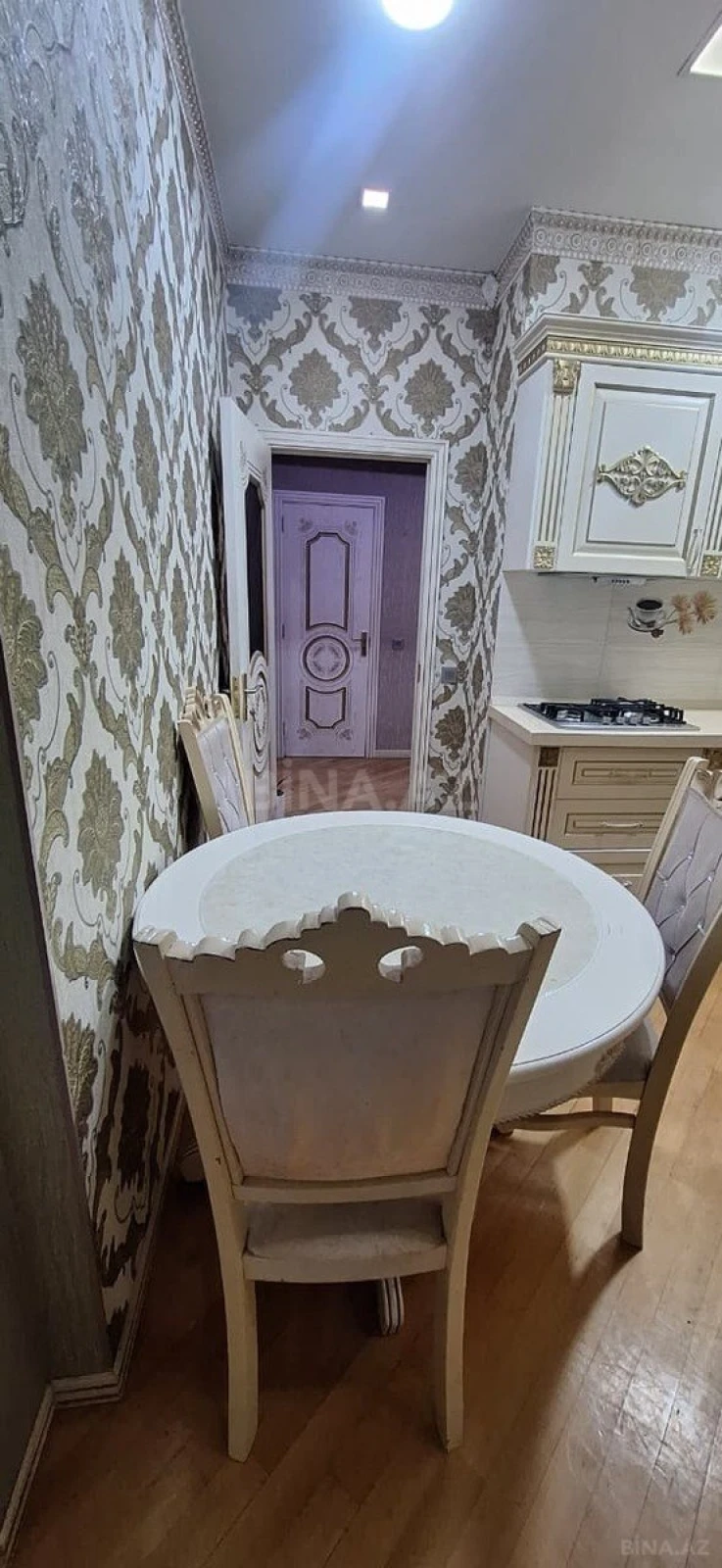 Kirayə verilir 2 otaqlı mənzil 86 m²