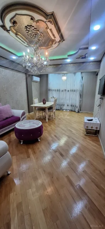 Kirayə verilir 2 otaqlı mənzil 86 m²