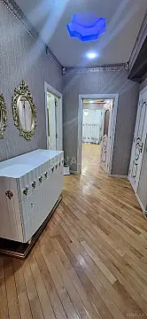 Kirayə verilir 2 otaqlı mənzil 86 m²