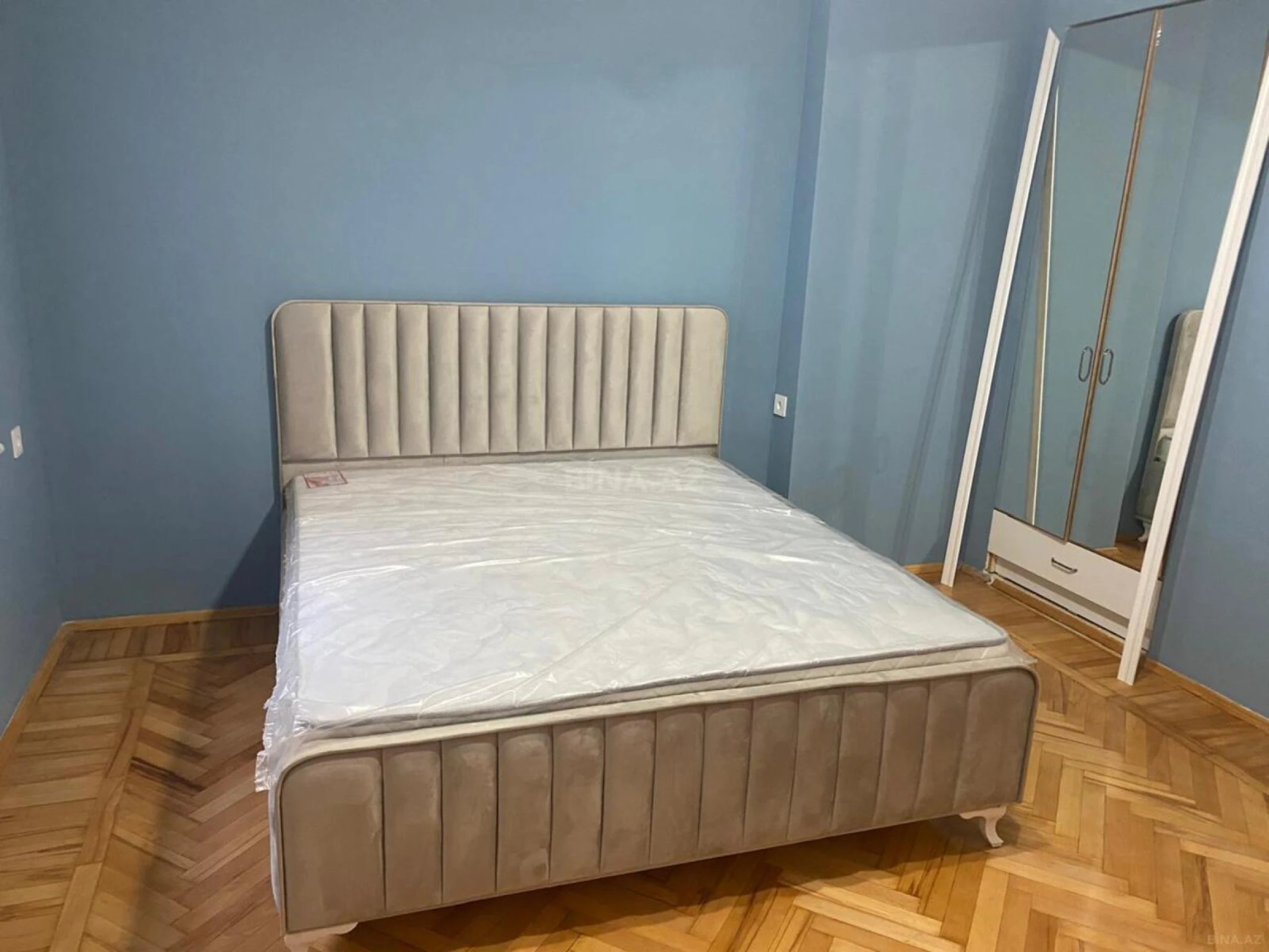 Kirayə verilir 2 otaqlı mənzil 60 m²