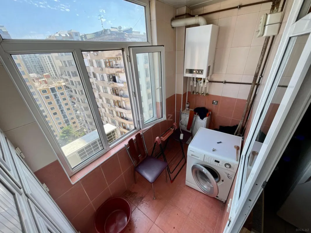 Kirayə verilir 3 otaqlı mənzil 180 m²