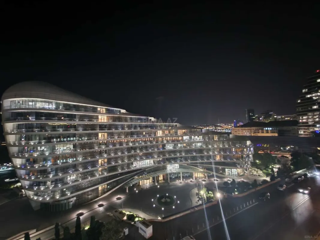 Kirayə verilir 5 otaqlı mənzil 200 m²