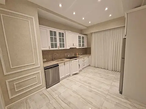 Kirayə verilir 5 otaqlı mənzil 200 m² — Bakı, Yeni Günəşli 5 otaq 200.00 m²