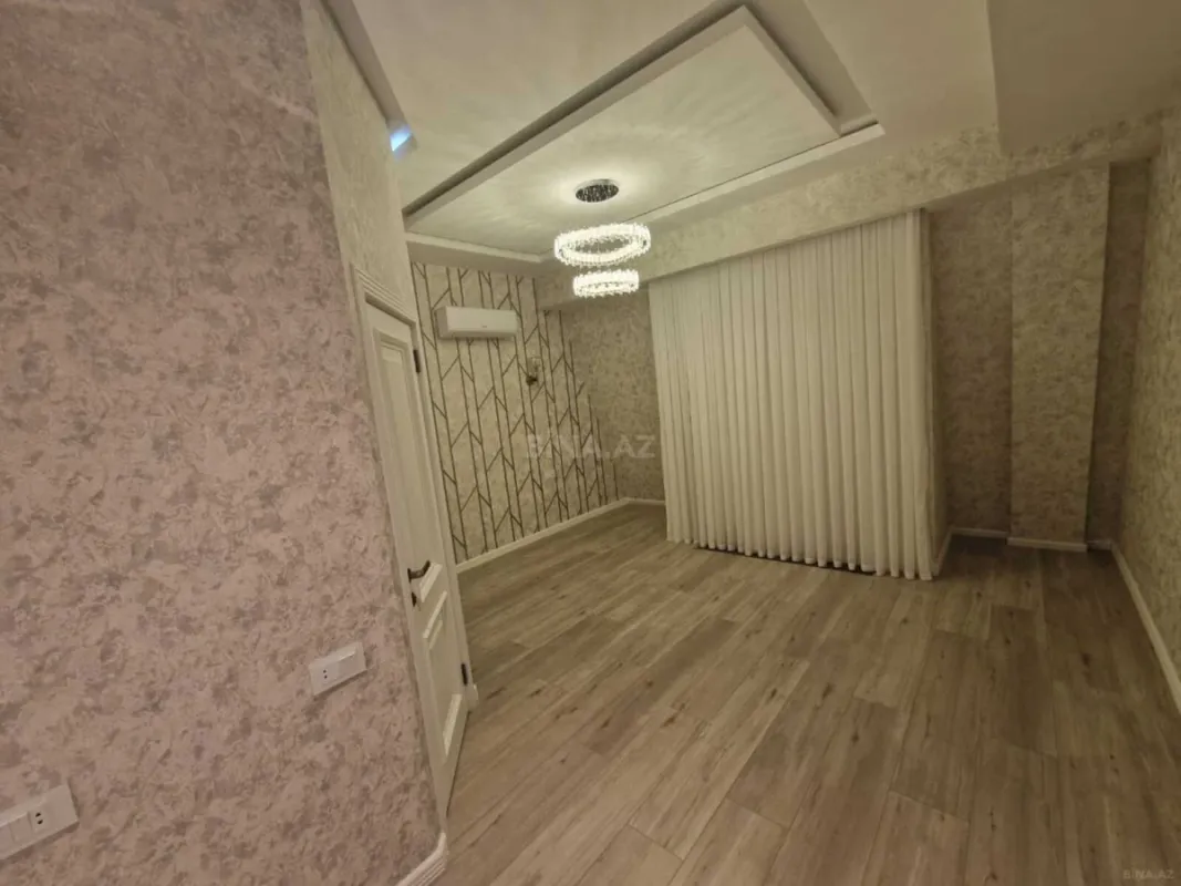 Kirayə verilir 5 otaqlı mənzil 200 m²