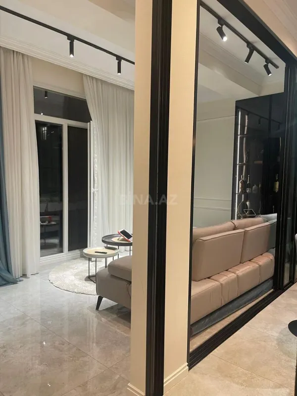 Satılır 3 otaqlı mənzil 103 m²
