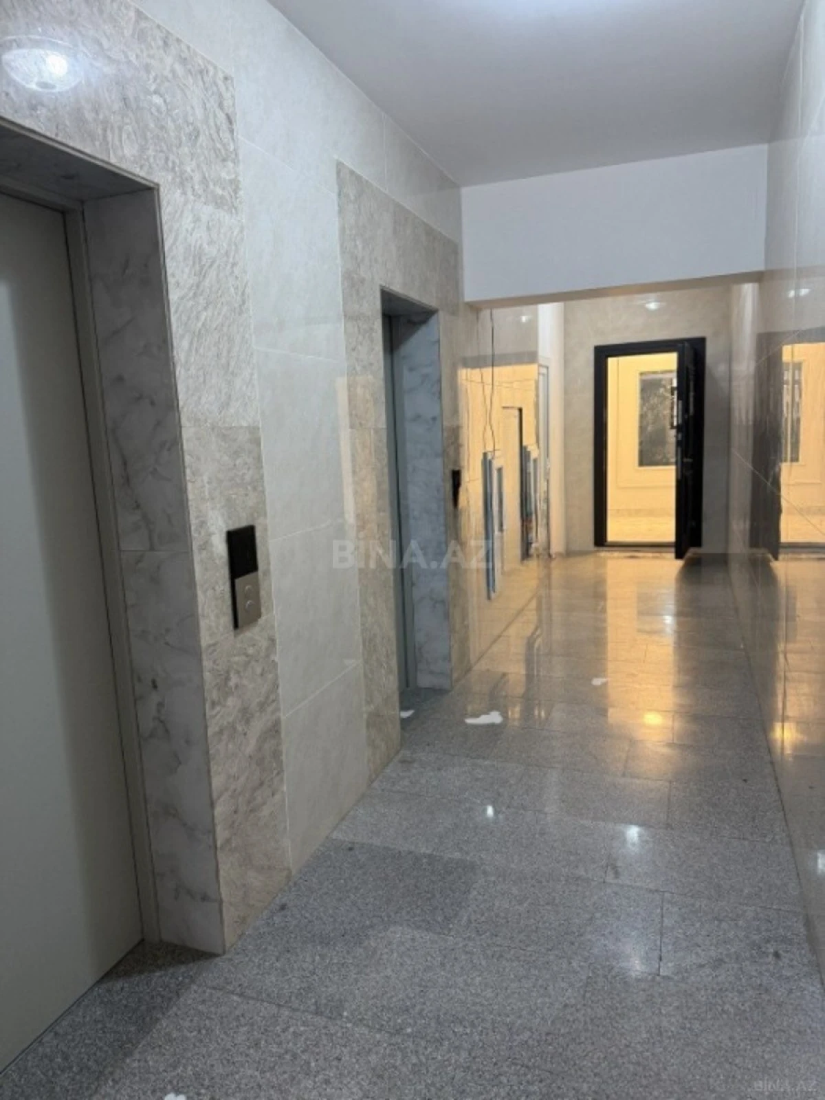 Kirayə verilir 5 otaqlı ofis 200 m²