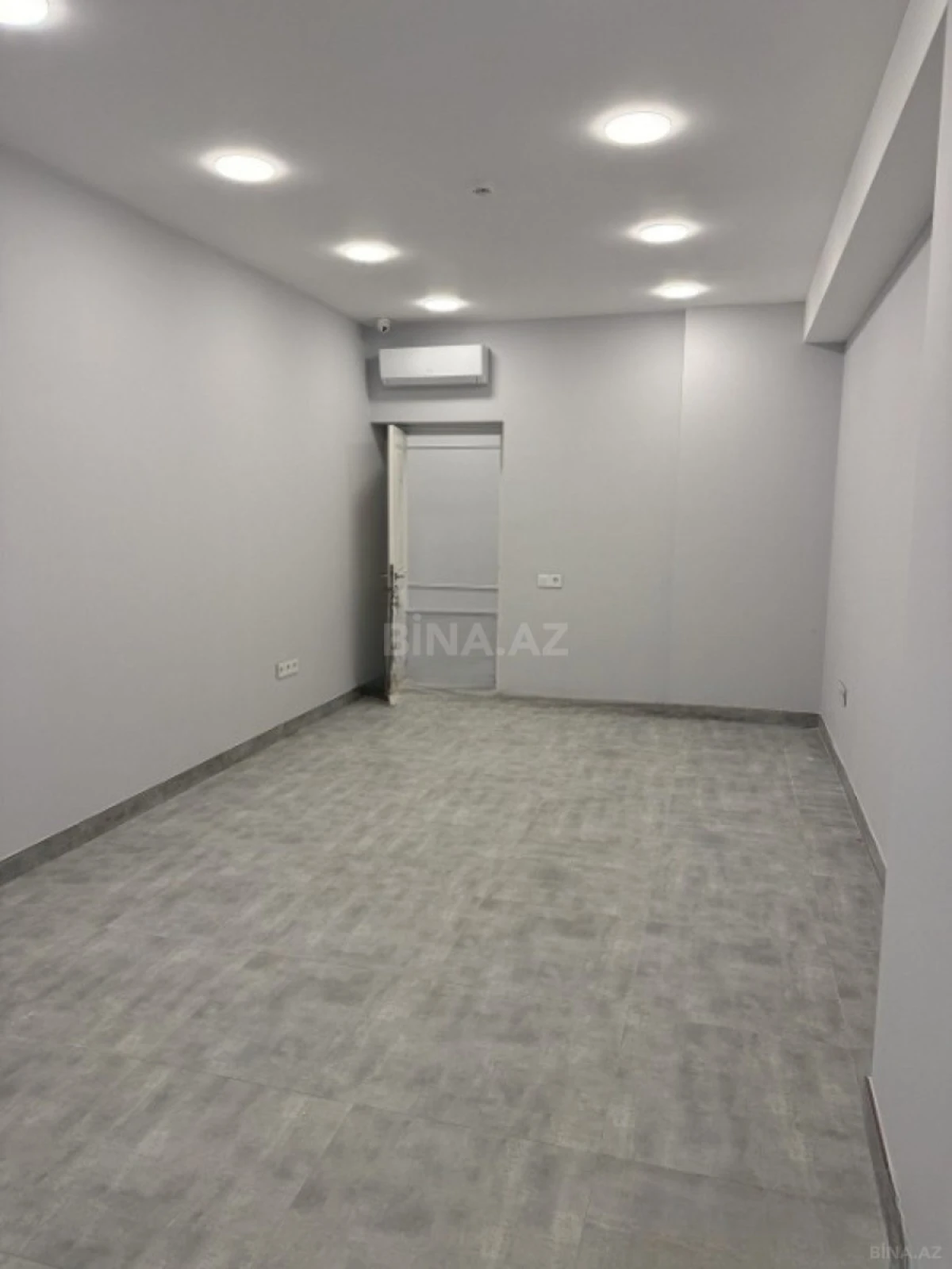 Kirayə verilir 5 otaqlı ofis 200 m²
