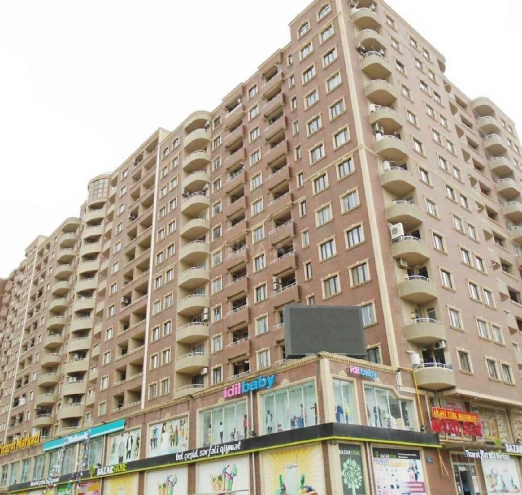 Satılır 3 otaqlı mənzil 100 m²