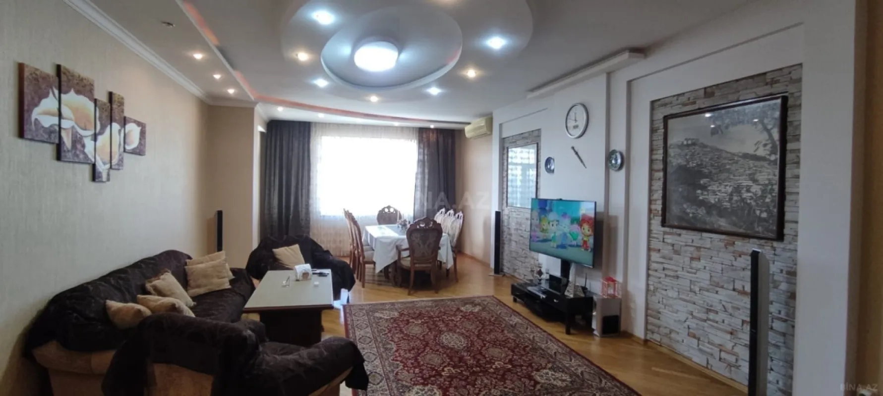 Satılır 4 otaqlı mənzil 210 m²