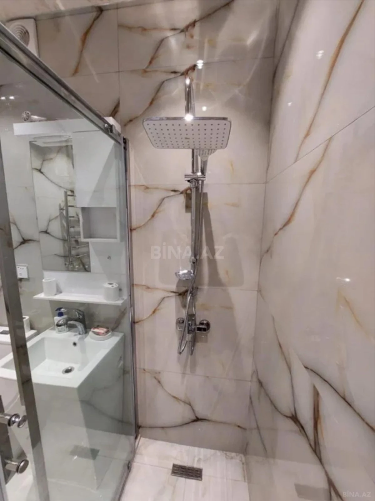 Kirayə verilir 2 otaqlı mənzil 40 m²