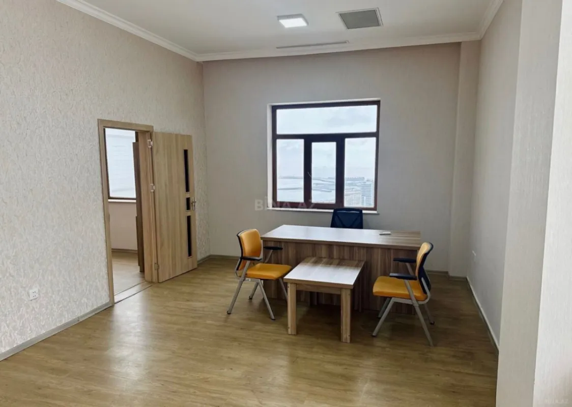 Kirayə verilir 2 otaqlı ofis 65 m²
