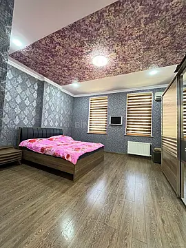 Kirayə verilir 3 otaqlı mənzil 121 m²
