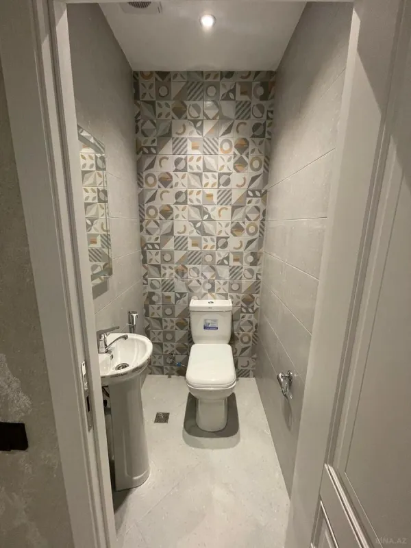 Satılır 2 otaqlı mənzil 75 m²