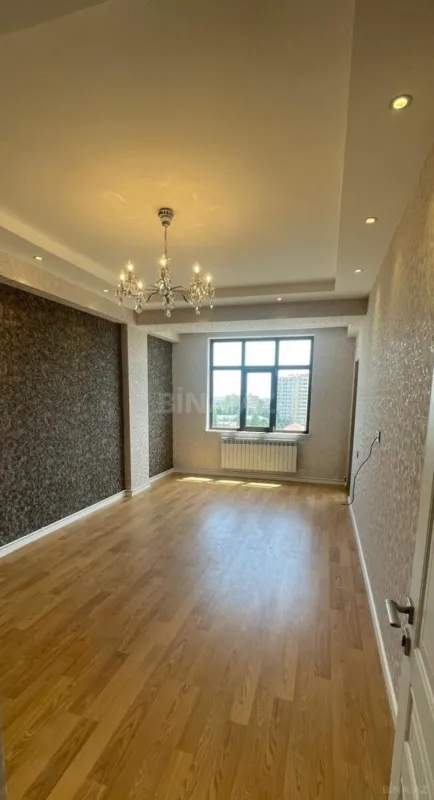 Satılır 2 otaqlı mənzil 75 m²