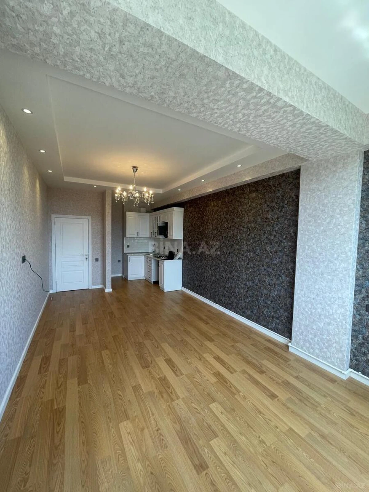 Satılır 2 otaqlı mənzil 75 m²