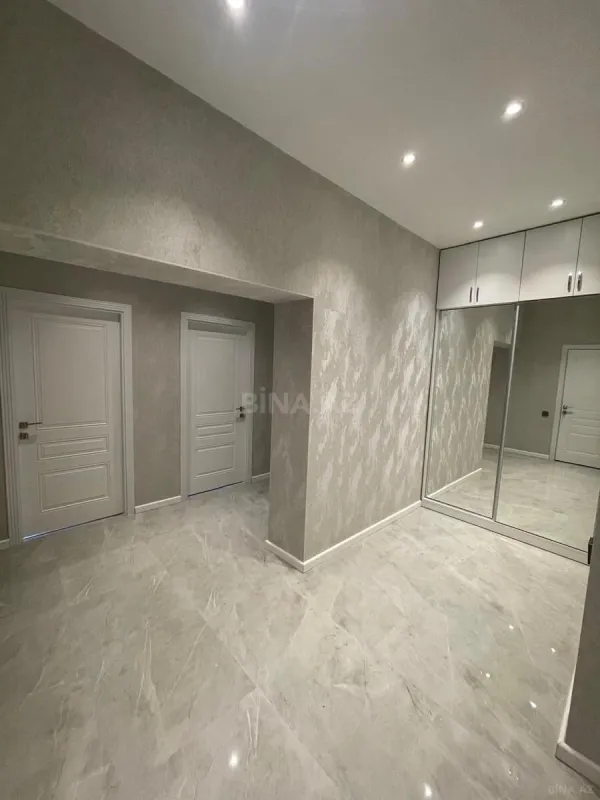 Satılır 2 otaqlı mənzil 75 m²