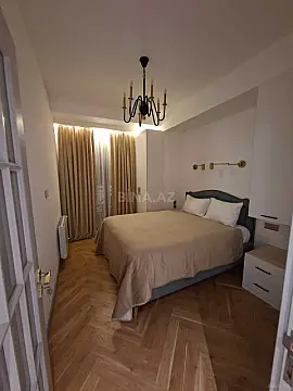 Kirayə verilir 2 otaqlı mənzil 60 m²