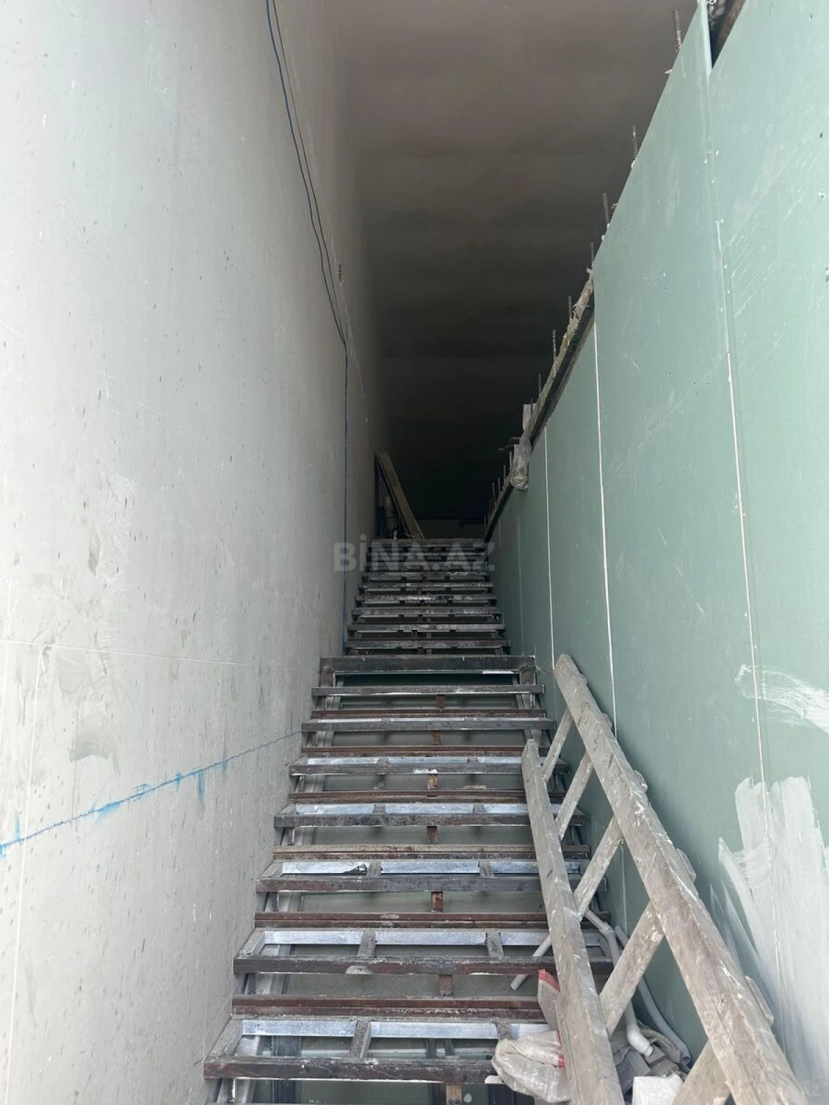 Kirayə verilir obyekt 120 m²