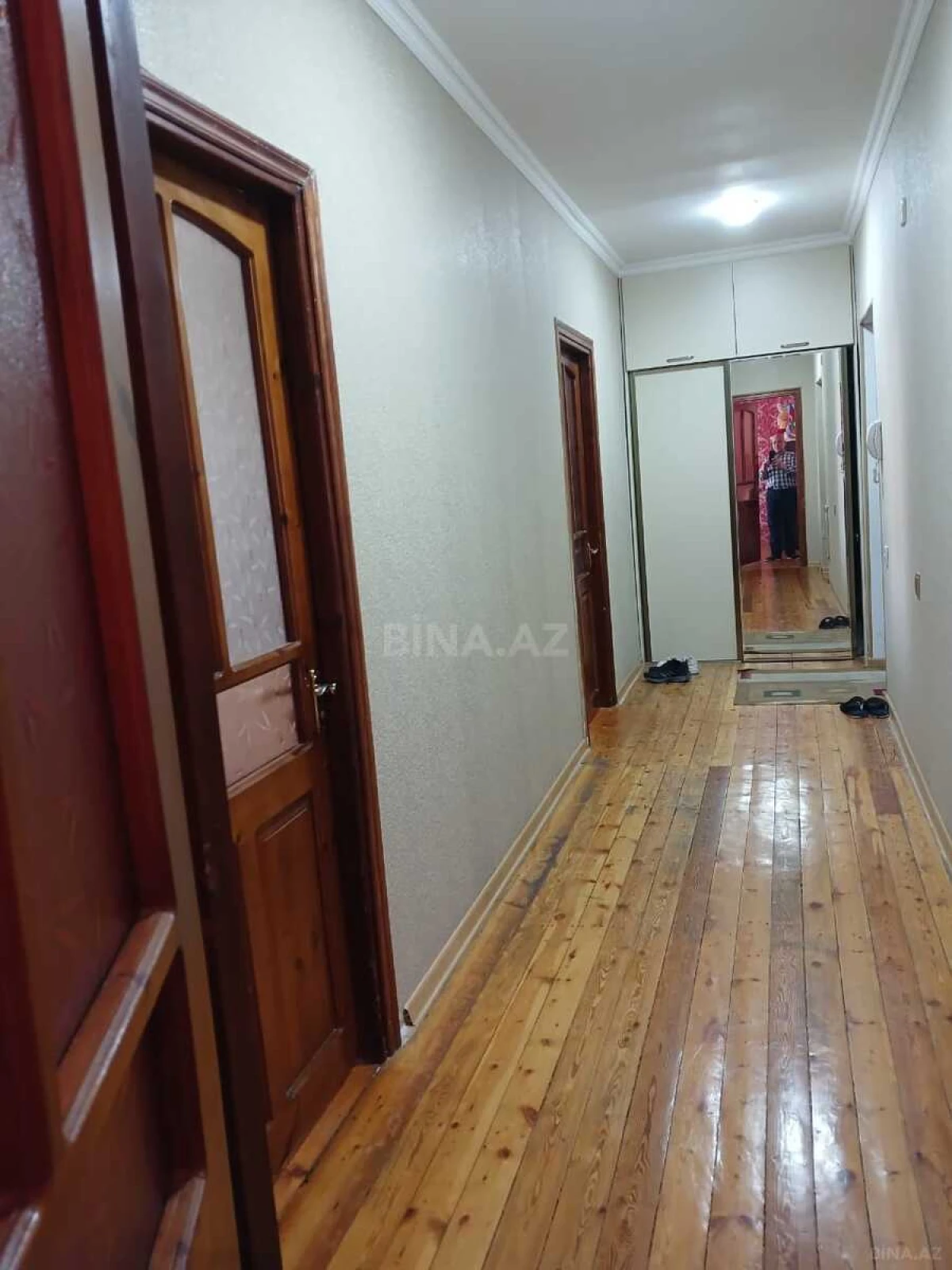 Satılır 4 otaqlı mənzil 100 m²