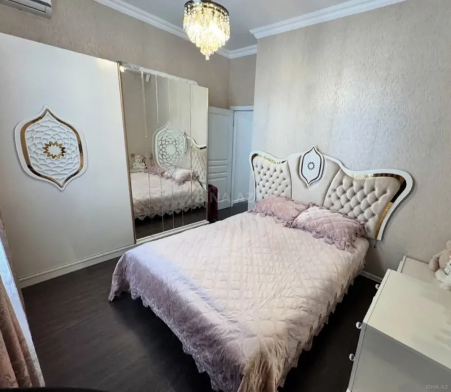 Satılır 2 otaqlı mənzil 65 m²