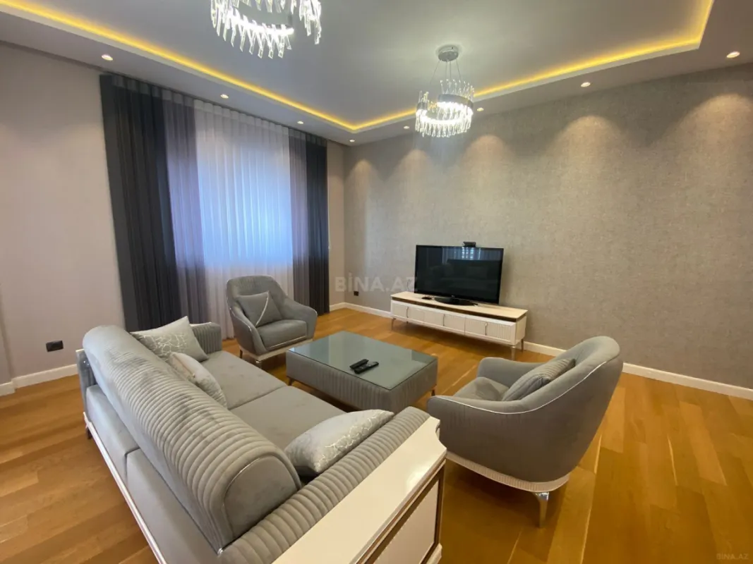 Kirayə verilir 3 otaqlı mənzil 157 m²